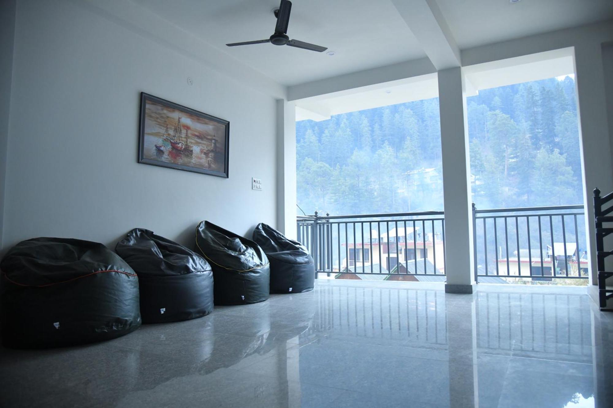 Himtrek Stays, Kasol Extérieur photo