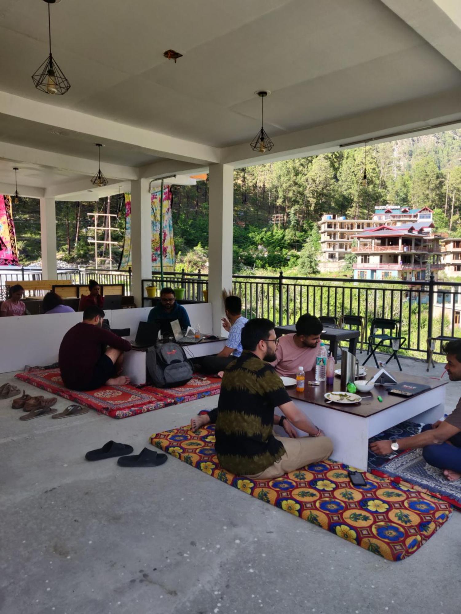 Himtrek Stays, Kasol Extérieur photo